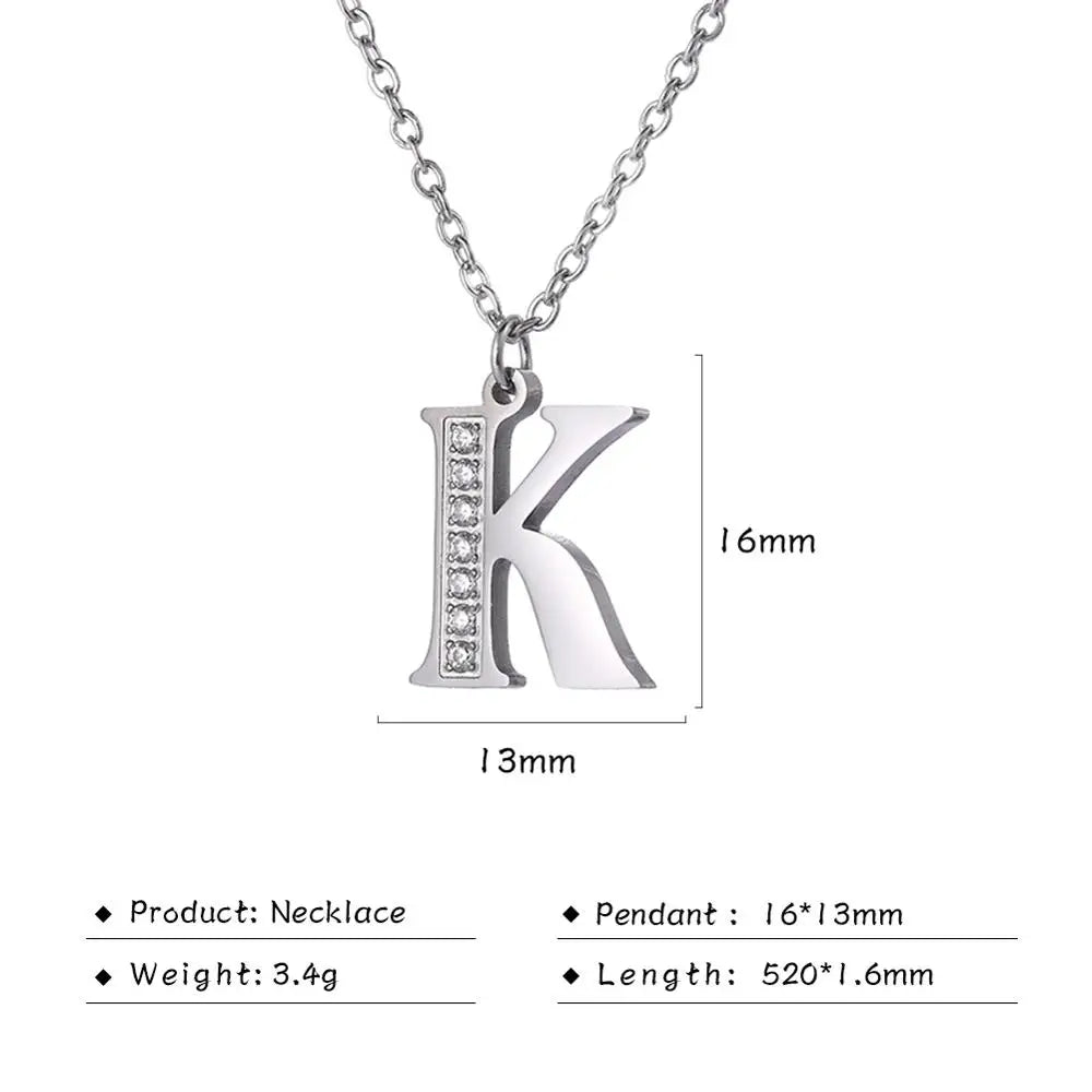 Collar de acero inoxidable con letras para mujer