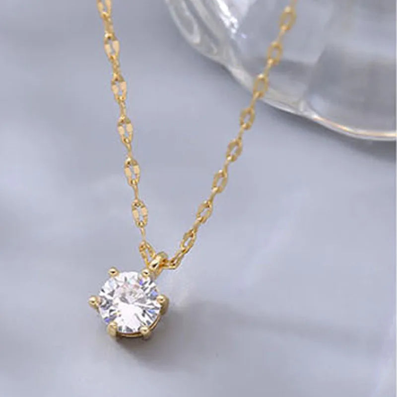 Elegante collar de plata y oro para mujer